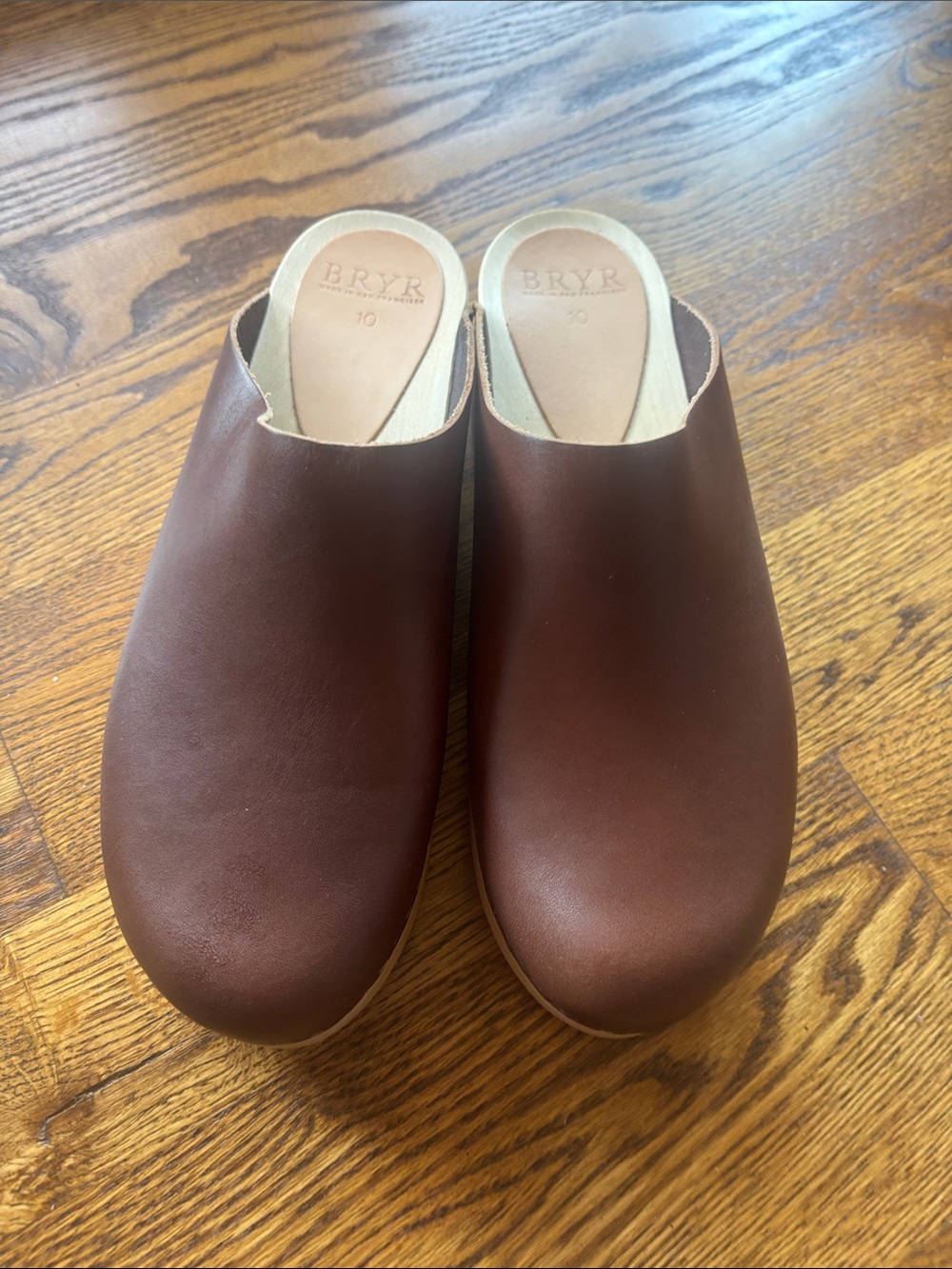 Bryr Brown Leather Women's Slip-On Clogs